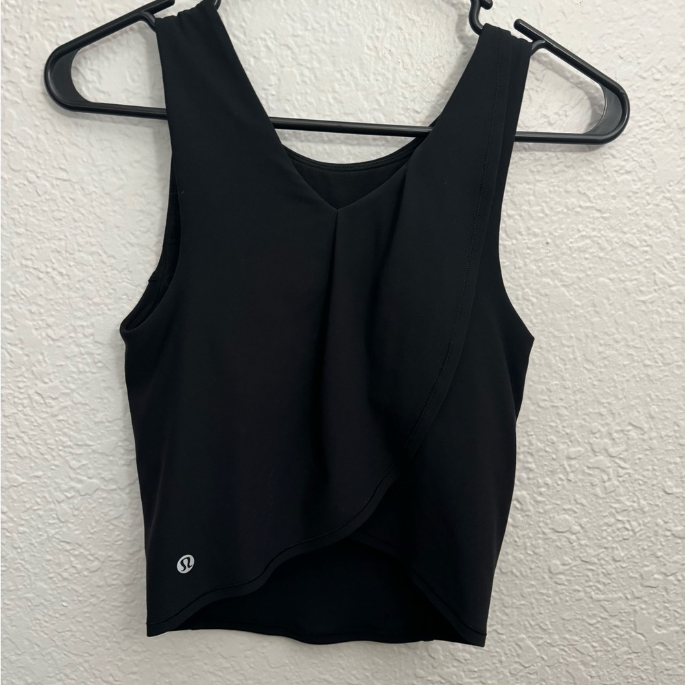Lululemon High neck tank with split back detailing